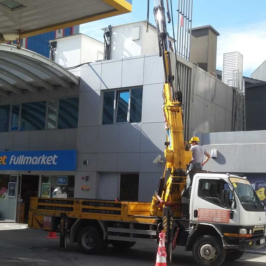 Mimaroba'da Güvenilir ve Profesyonel Vinc Kiralama Hizmeti