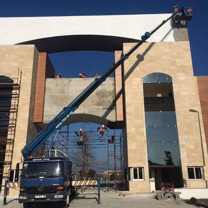 Sefaköy'de Güvenilir Kiralık Vinç Hizmetleri